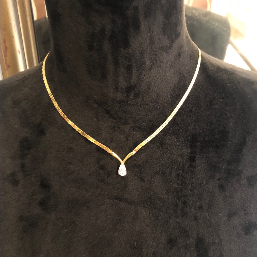 Vintage Gold Tone Herringbone V-Neck Choker Rhinestone Teardrop Necklace